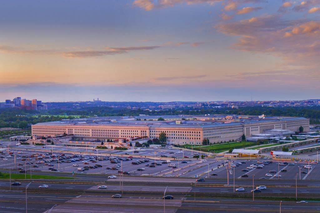 Residence Inn Arlington Pentagon City Exterior photo
